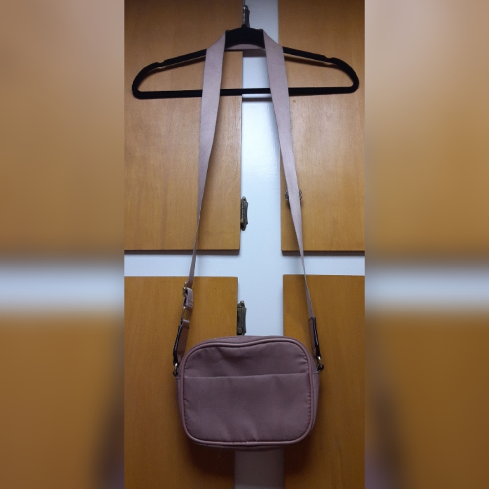 Mauve cross-body purse